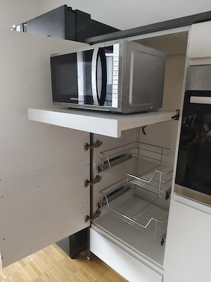 Küche mit vielen extras Bild 2