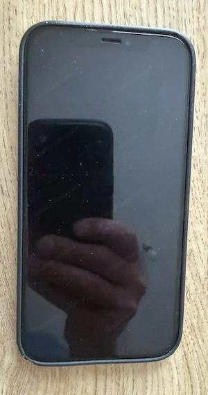 IPhone 12 in schwarz 128 GB in Topzustand Bild 3