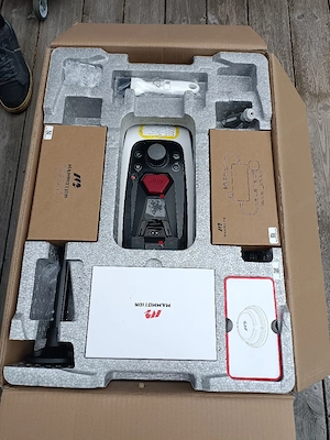 Neuer Mammotion Rasenmäher mit neuer Garage Bild 4