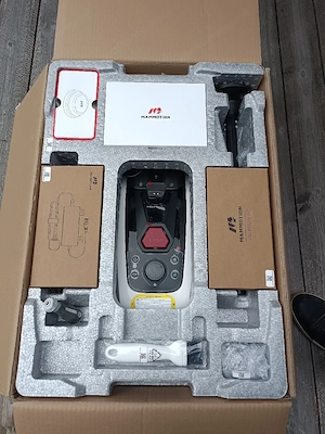 Neuer Mammotion Rasenmäher mit neuer Garage Bild 5