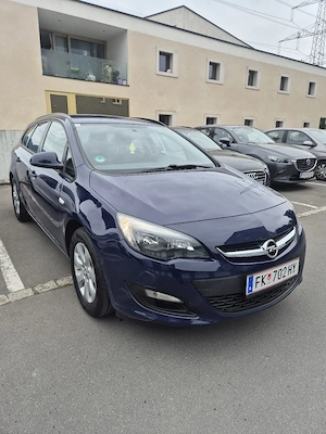 Verkaufe einen Opel Astra Bild 4