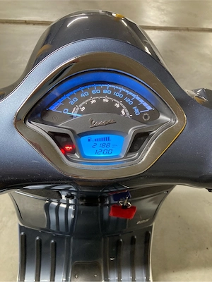 Vespa GTS  Bild 4