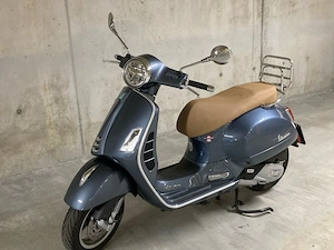 Vespa GTS 