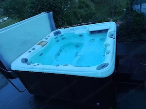 Whirlpool  Bild 2