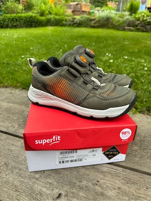 Kinder Gore-Tex Schuhe Gr. 34