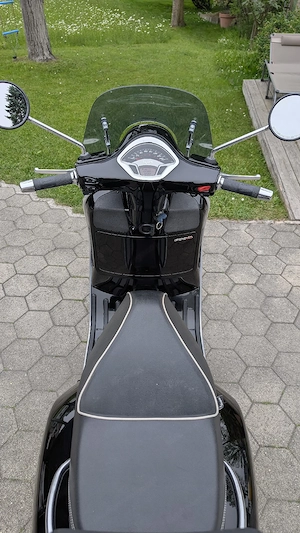 Vespa 300 GTS i.e.  Bild 6