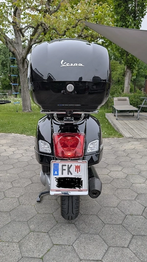 Vespa 300 GTS i.e.  Bild 7