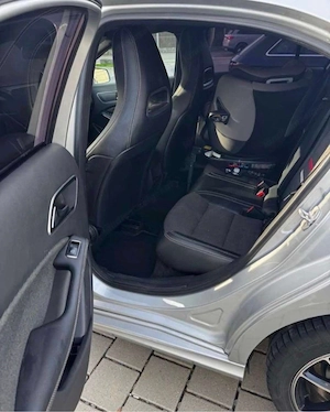 Mercedes Benz A180 Bild 7