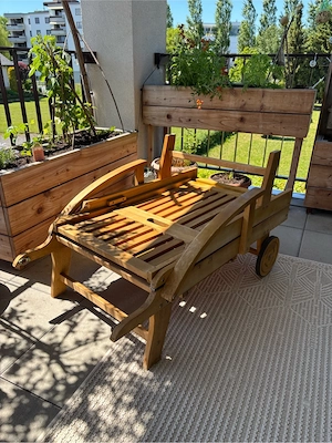 2 Stk. Sonnenliegen aus Echtholz inkl. Auflagen & Ausziehtisch Bild 5