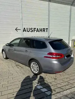 Peugeot 308 Bild 2