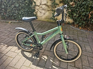 Kinderfahrrad ACADEMY Grade 3, mit Klingel   Ständer   Schutz. Bild 2