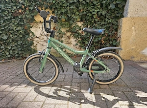 Kinderfahrrad ACADEMY Grade 3, mit Klingel   Ständer   Schutz.