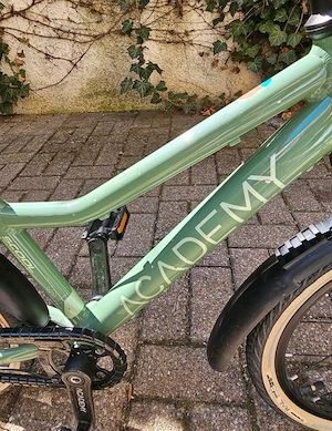 Kinderfahrrad ACADEMY Grade 3, mit Klingel   Ständer   Schutz. Bild 6