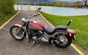 Yamaha XVS 650 Drag Star Bild 2
