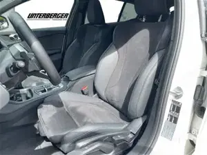 BMW 120d 5-Türer M Sportpaket // DAB // LED // RFK Bild 9