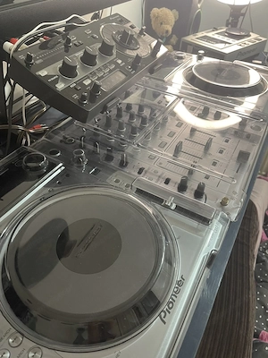Pioneer DJM 700 Professional Dj Mixer  Bild 3
