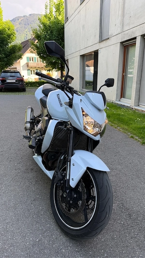 Kawasaki Z750 Bild 3