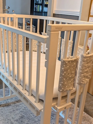 Babybay Boxspring Beistellbett Comfort plus weiß lackiert inkl. Zubehör Bild 3