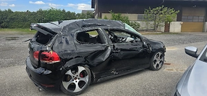 Unfallfahrzeug Bild 2