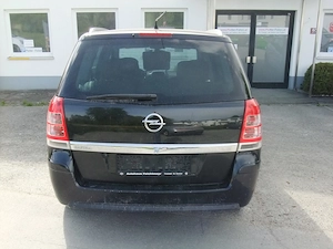 Opel Zafira Family Plus Bild 5