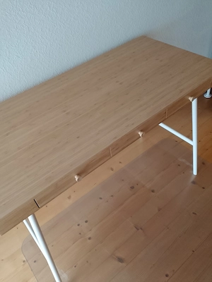 Schreibtisch Bild 2