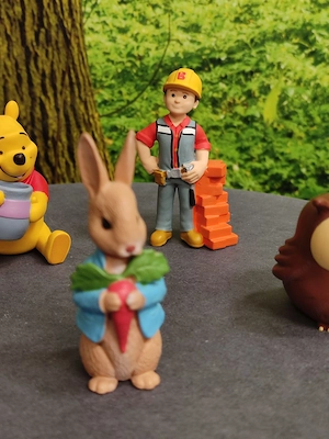 Tonie Figuren Set bestehend aus Bob der Baumeister, heule Eule, Winnie Puuh, Peter Hase und Tilda Ap Bild 4