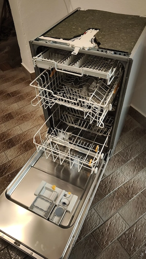 Miele G 4722 SCi (45cm) | Wie neu | Bj. 2020 | Nur 5 Jahre genutzt Bild 2