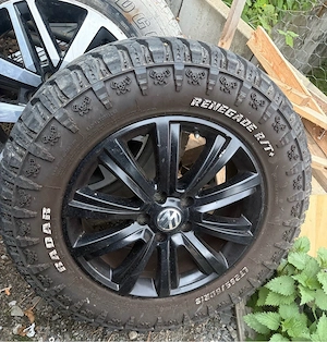 VW Amarok Reifen + Felgen | 1 Jahr alt | Top Zustand Bild 2