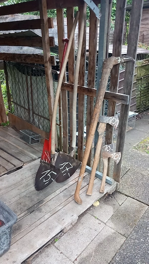 Gartenwerkzeug Bild 2