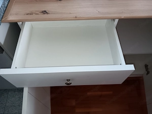 Kommode weiß mit Ablage in Holzoptik Bild 3
