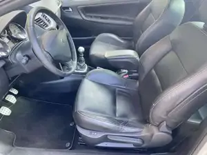 Peugeot 207 Bild 12