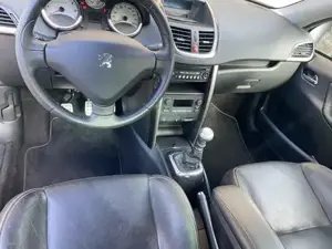 Peugeot 207 Bild 14