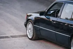 Mercedes-Benz E-Klasse 220E W124 MOPF 1,5 16V M111 Limousine Bild 8