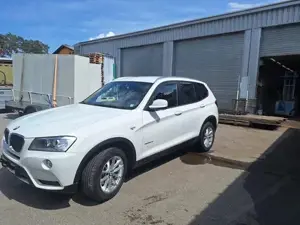 BMW x3 xDrive20d F25 BJ 2012 Bild 2