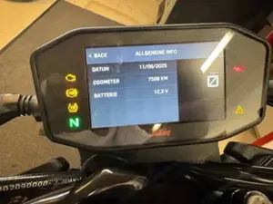 KTm 890 duke Bild 3