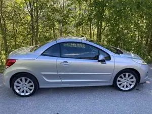 Peugeot 207 Bild 19