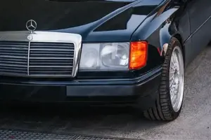 Mercedes-Benz E-Klasse 220E W124 MOPF 1,5 16V M111 Limousine Bild 7