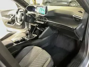 Peugeot 2008 Bild 16