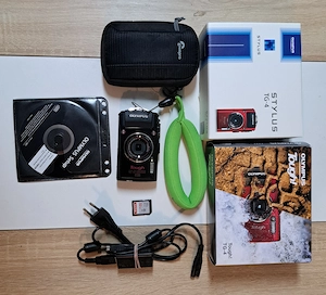 Olympus Stylus Tough TG-4 Outdoor-Kamera Set inkl. 32GB SD, Lowepro Tasche & Schwimmgurt OVP