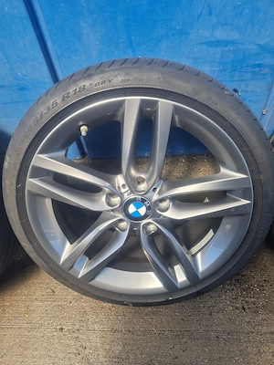 Kompletträder BMW Felgen mit Pirellireifen Bild 4