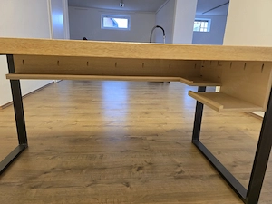 Sehr schöner Massiver Holztisch Arbeitstisch, unbehandelt 80 198 Bild 2