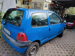 Renault Twingo Kultauto Bild 2