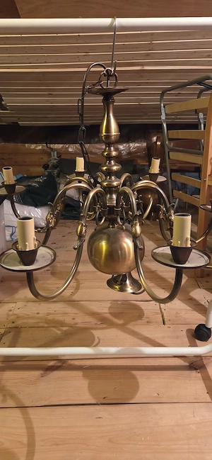 Verkaufe Kronleuchter 8 Lichter