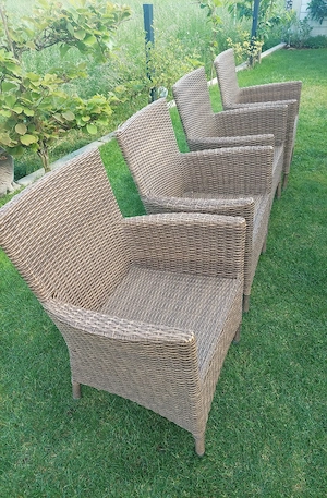 Gartentisch + Stühle GRATIS Bild 5