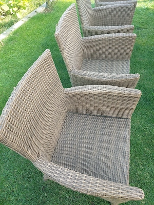 Gartentisch + Stühle GRATIS Bild 10