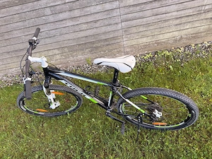 Moutinbike Marke TREK schwarz   weiss   hellgrün  Bild 5