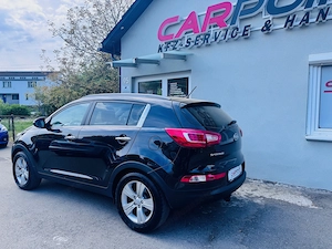 Kia Sportage Allrad* 8-Fach Bereift* AHK* Erstbesitz*