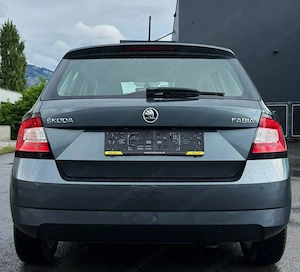 Skoda Fabia 1.2 TSI Style | 1. Besitz | Xenon | Frisch ab Service + Pickerl Neu!!!!  Bild 4