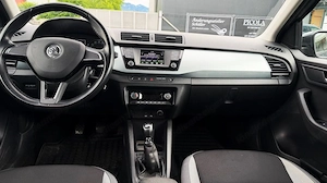 Skoda Fabia 1.2 TSI Style | 1. Besitz | Xenon | Frisch ab Service + Pickerl Neu!!!!  Bild 5
