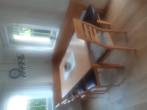 komplettes Esszimmer-Set aus Buche Bild 4